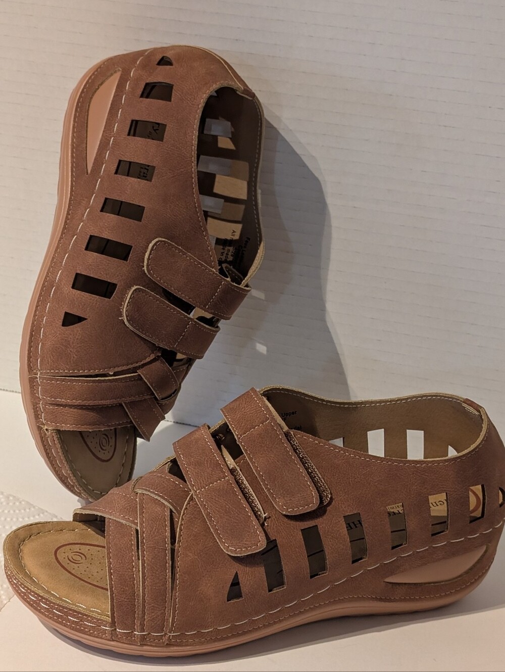 Henry Ferrera Platform Wedge Comfort Sandals Sz 9.5. Faux Leather